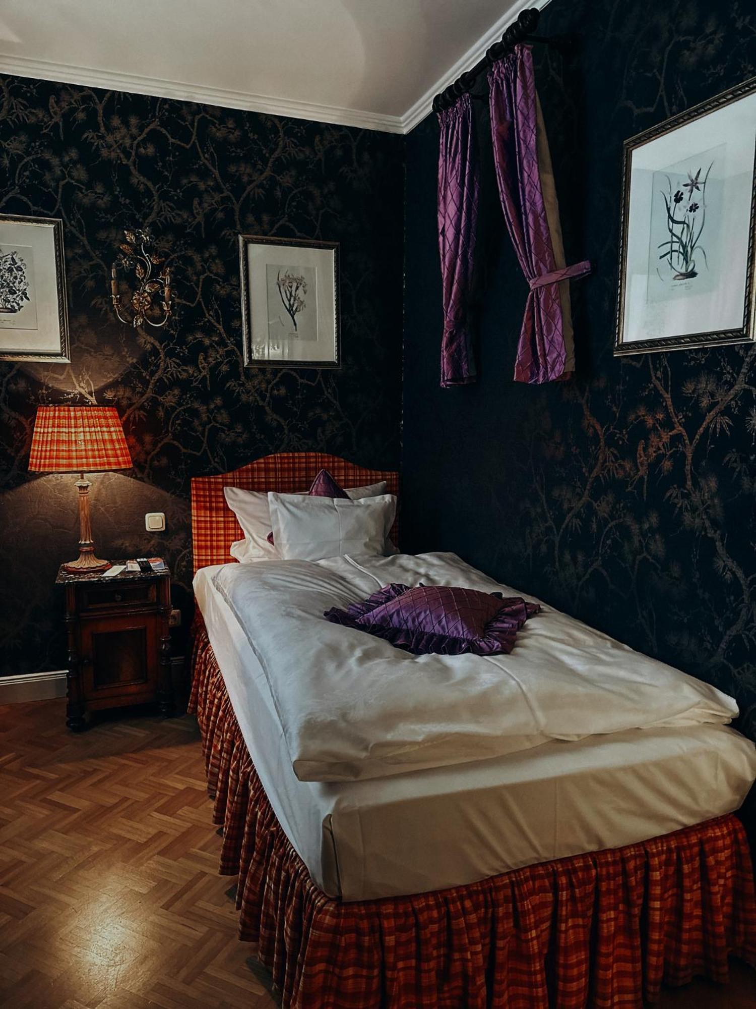 Hotel Goldener Anker Bayreuth Bagian luar foto